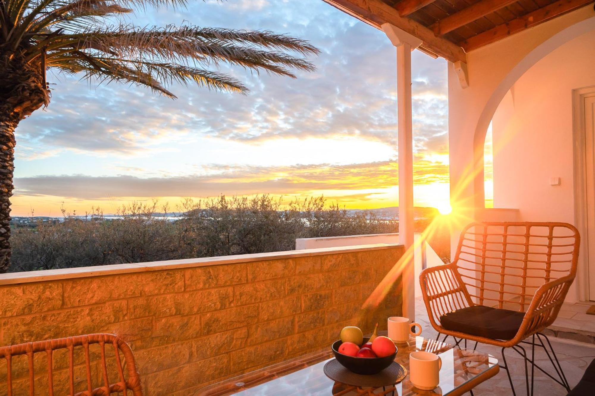 Noho @ Sunlit House Paros Holiday home *